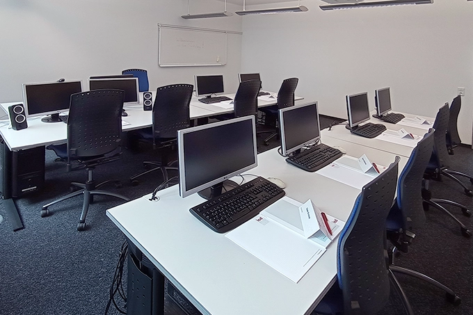 IT Schulungsraum im Seminarzentrum Leipzig